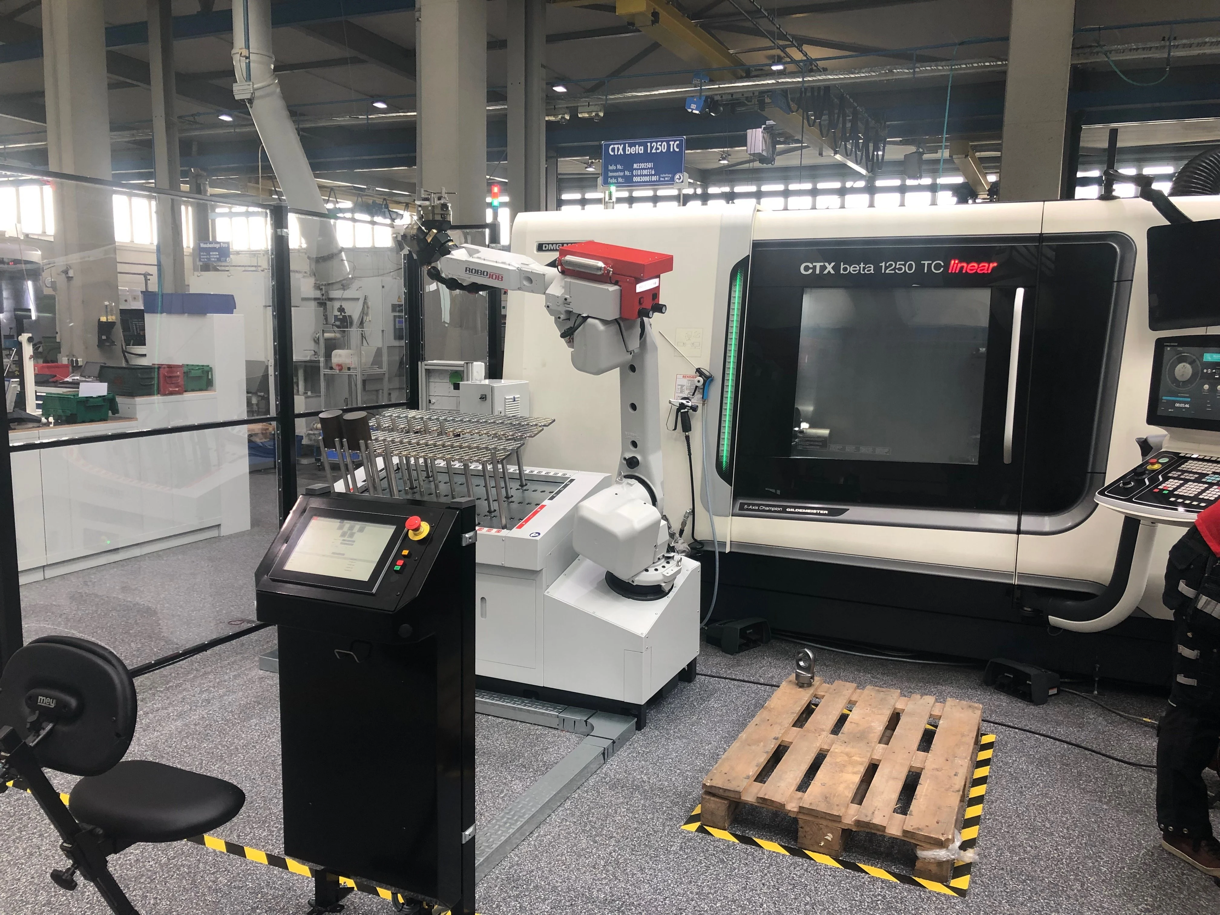 Turn-Assist 270i przy centrum tokarsko-frezarskim